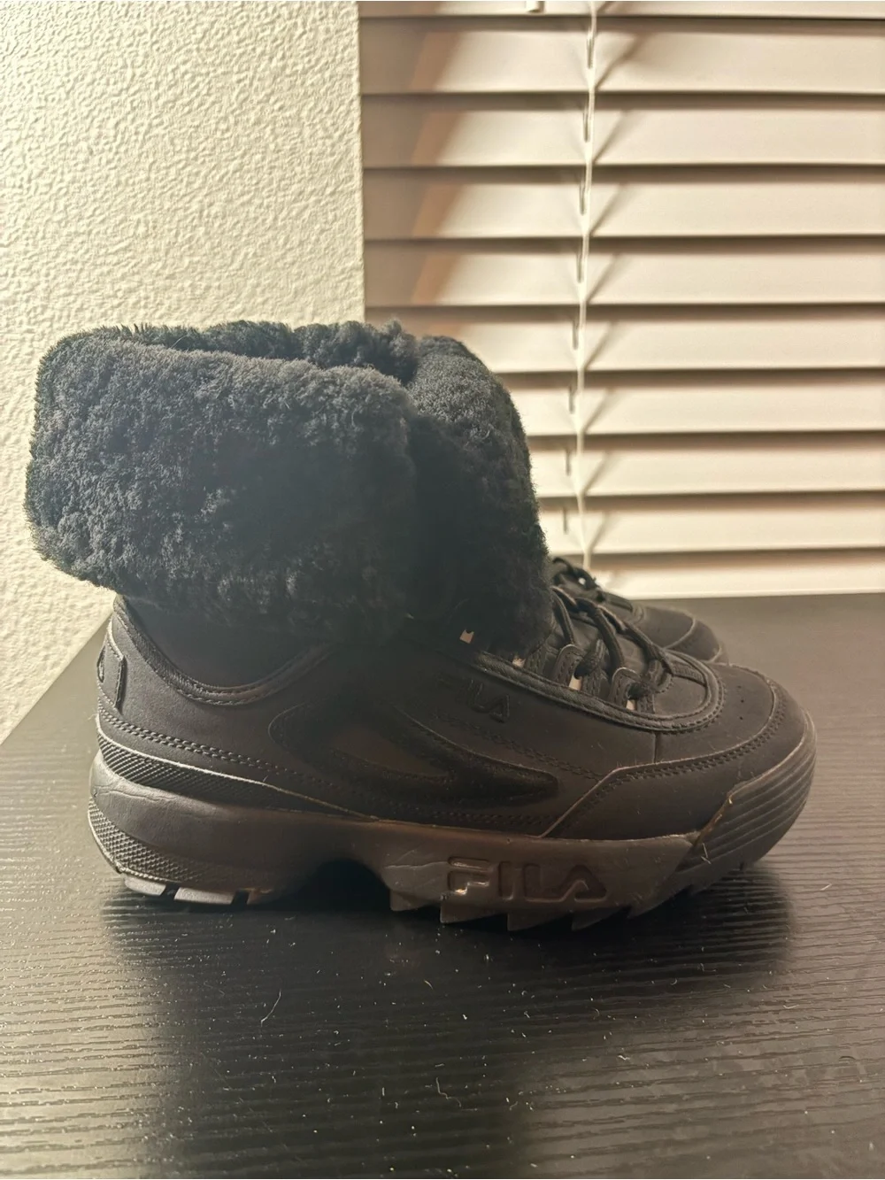 FILA Disruptor Shearling Black Chunky Sneaker Winter Boots Fold Down 6.5